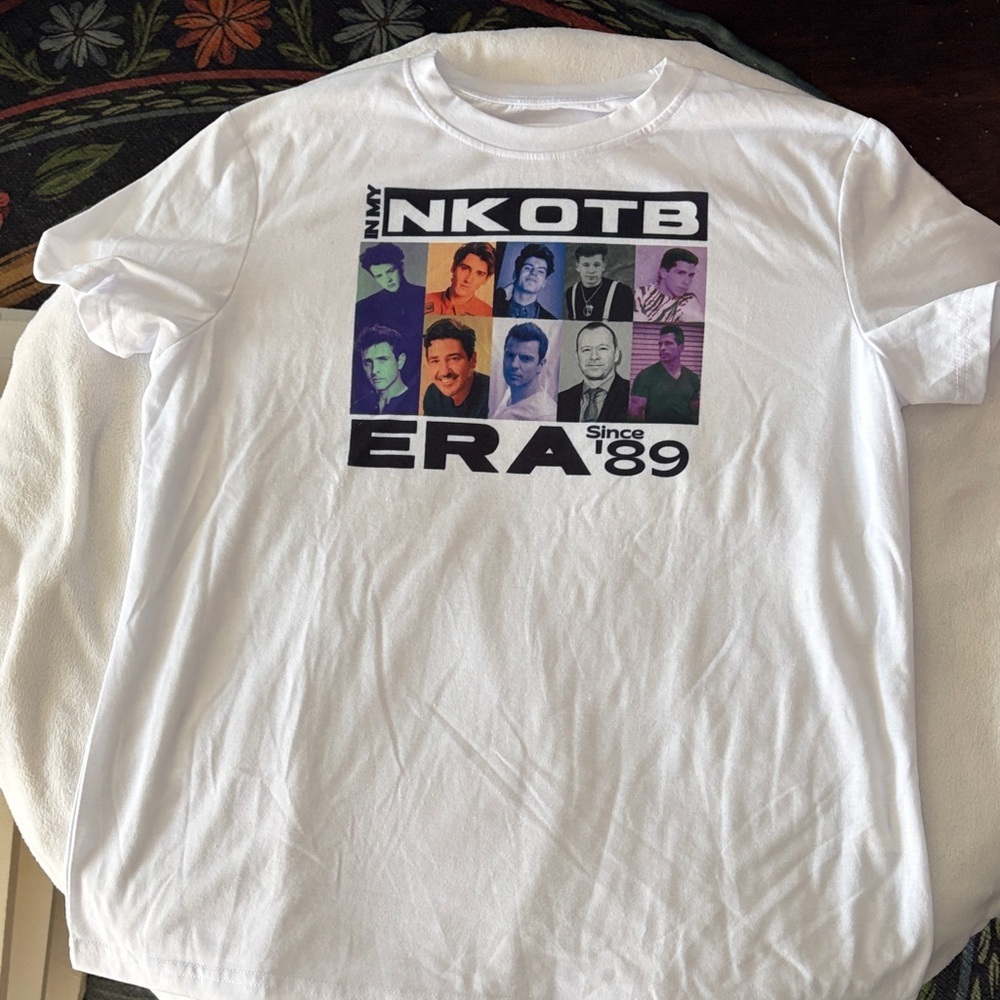 White Graphic Tee - Short Sleeve